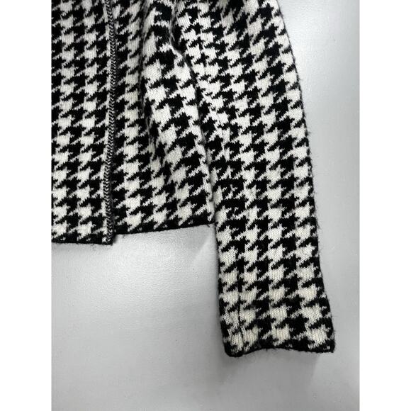 Ellen Tracy Cowl Neck Cardigan Sweater Womens Medium Houndstooth Black White - Picture 4 of 12